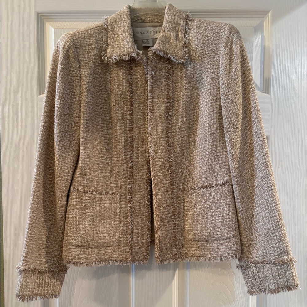 Doncaster jacket with two pockets size 8